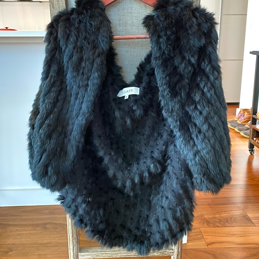 Elliatt Black Fur Jacket Like New Size M